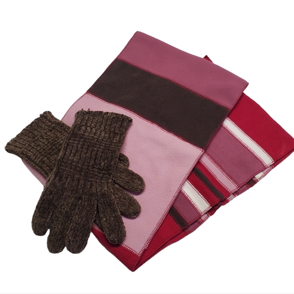 St. John's Bay Accessories - Women's Bundle ST JOHN"S BAY Scarf & Gloves Fall/Winter One Size